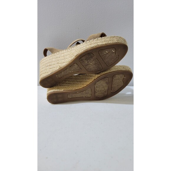 White Mountain Women's Seude Wedges Sandals Open Toe Beige Sz 9M - Picture 5 of 5